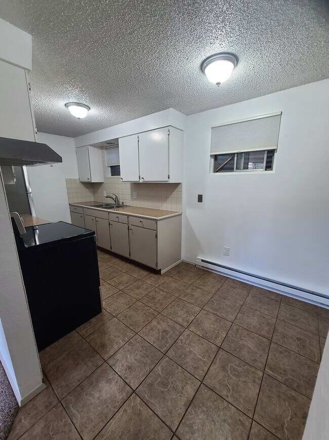 Building Photo - 1920 S Fawn Dr