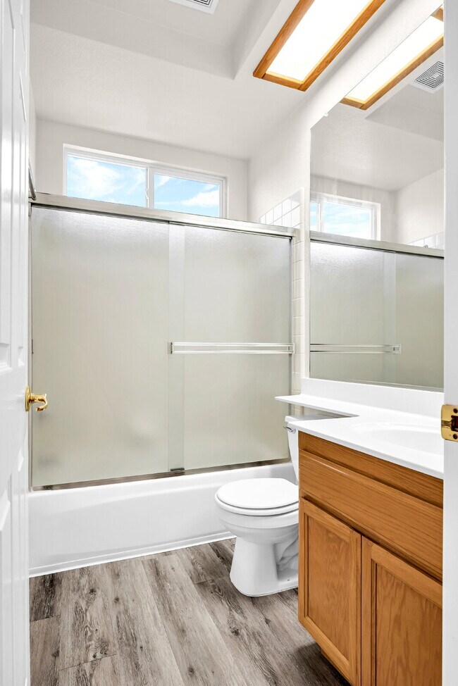 Building Photo - Move-In Ready 4-Bed, 3-Bath Gem in a Covet...