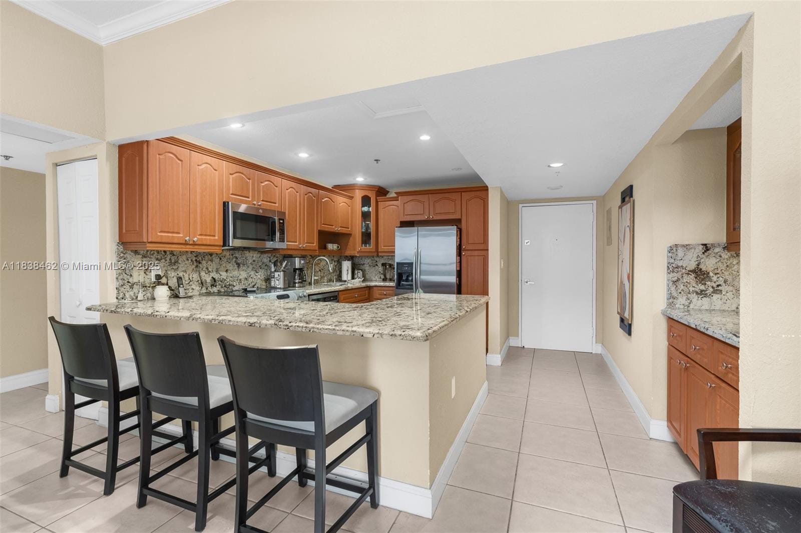 Building Photo - 20505 E Country Club Dr