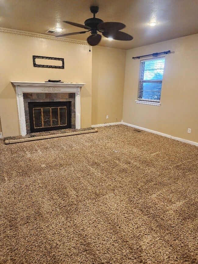 Building Photo - 4906 Yorkshire Dr