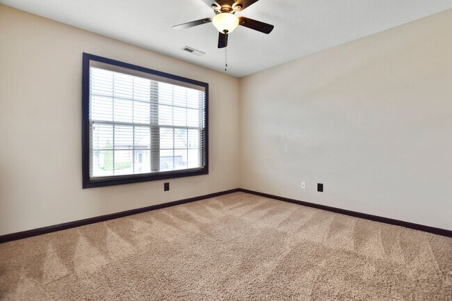 Building Photo - Four Bedroom in Fields of Northmeade!
