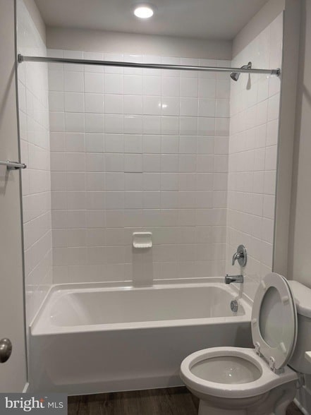 Building Photo - 10622 Meridian Hill Way