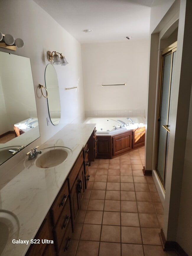 Building Photo - 22611 Campbell Rd