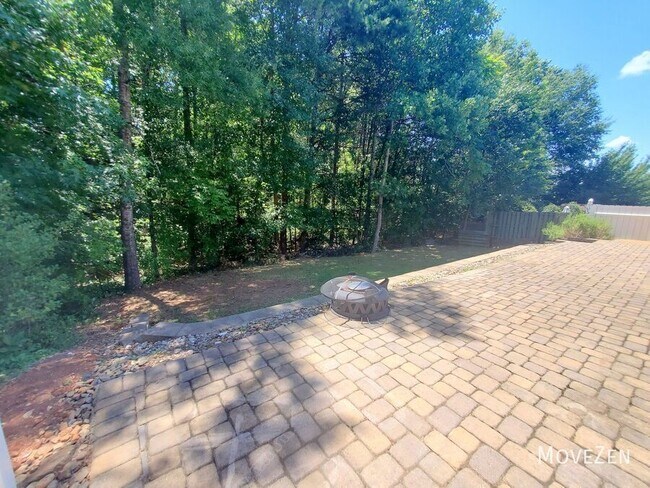 Building Photo - 21 War Admiral Way