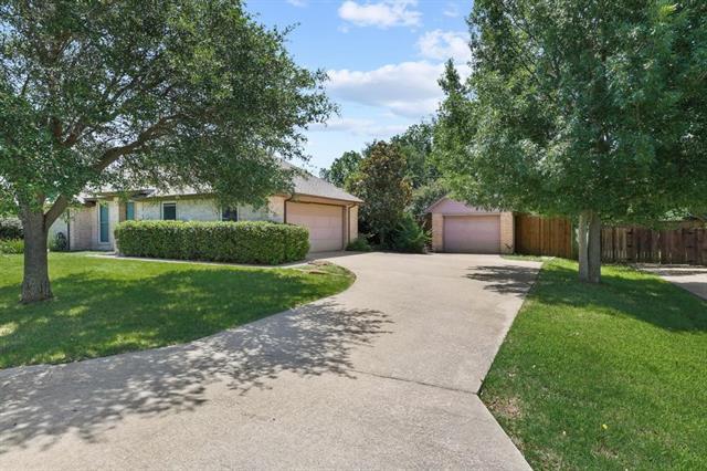 Building Photo - 315 E Preston Glen Ln