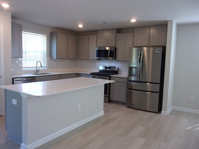 Building Photo - Recently Constructed 3 Bedroom 2 1/2 Bath Home in Walkers Mill