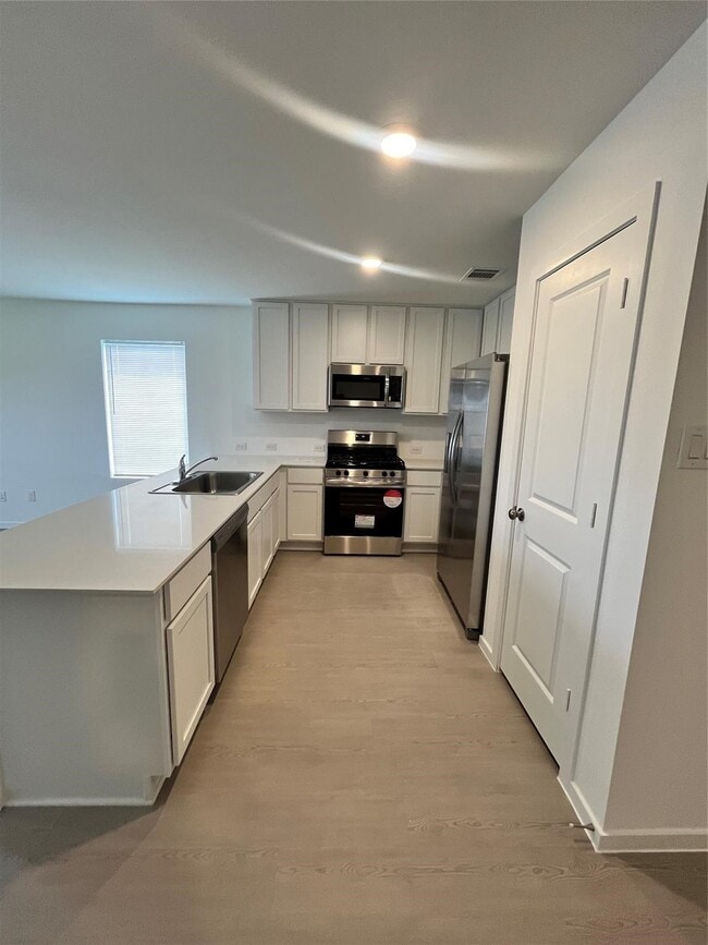 Building Photo - 25431 Birch Hl Dr