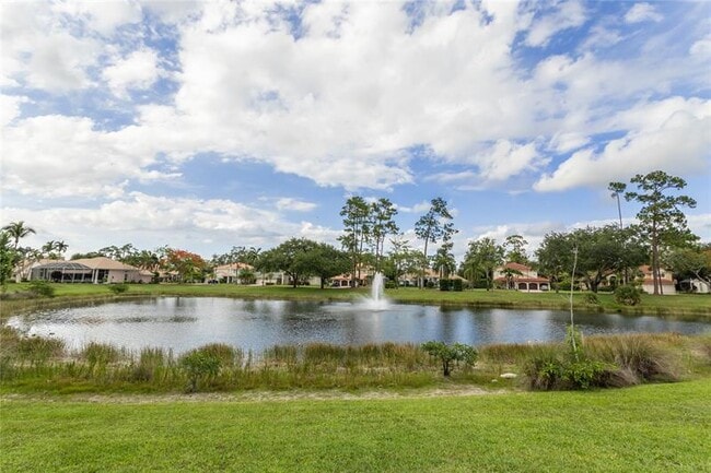 Building Photo - 15683 Cypress Park Dr