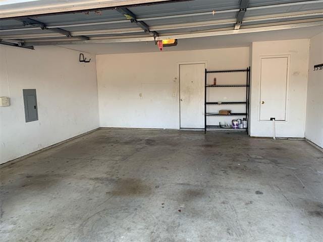 Building Photo - 827 Savage Dr