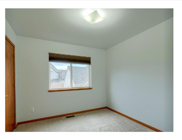 Bedroom Upstairs - 2929 Ross Dr