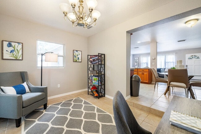 Building Photo - 2454 Whitman St