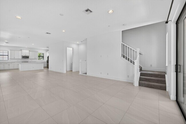 Building Photo - 8072 Hobbes Wy