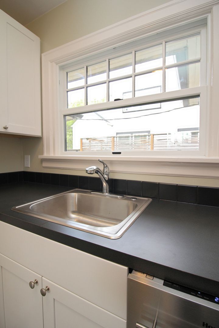 Building Photo - 2703 NW Raleigh St