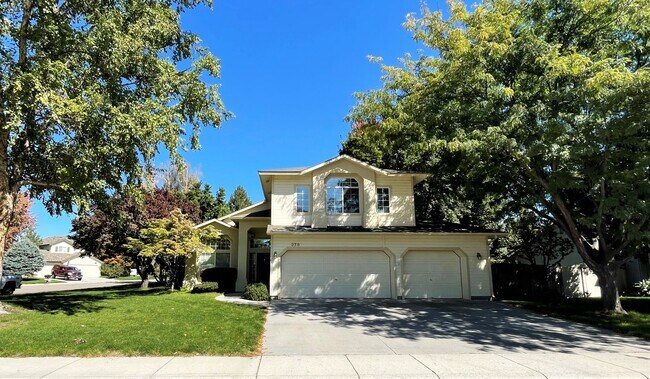 Building Photo - Beautiful 5bd 3ba home on corner lot, Edgeview Estates Sub in Boise