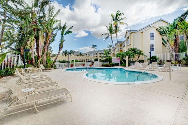 Building Photo - 6323 La Costa Dr