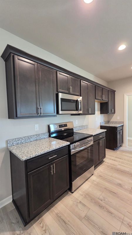 Building Photo - 25662 Tarver Dr