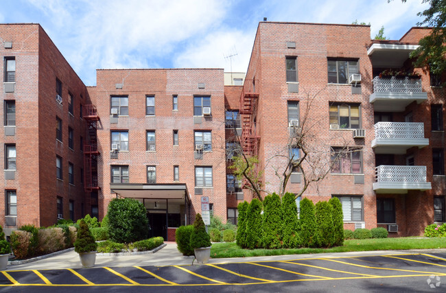 Building Photo - Remsen garden cooperative