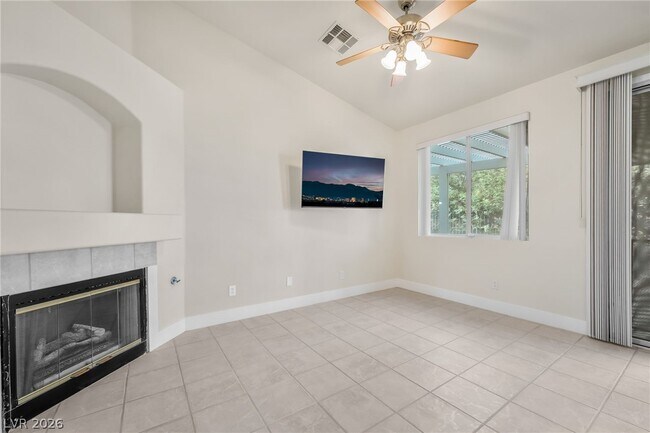 Building Photo - 1299 Echo Creek St