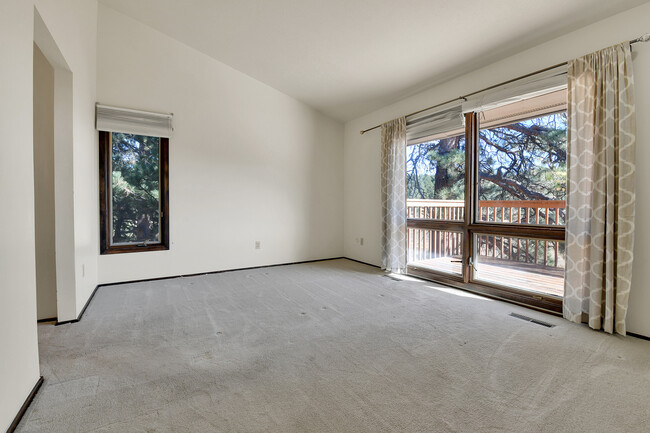 Building Photo - 2296 Pebble Beach Ct