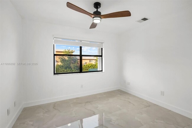 Building Photo - 7662 SW 152nd Ave