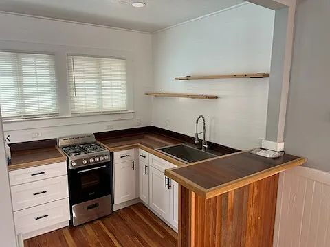 Building Photo - Updated Charming Bungalow | Modern Upgrades + Prime Location