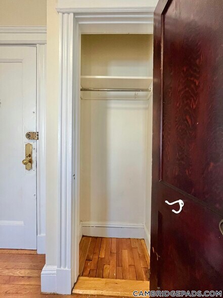 Building Photo - 37 Wendell St