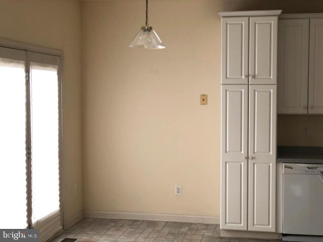 Building Photo - 21505 Trowbridge Square