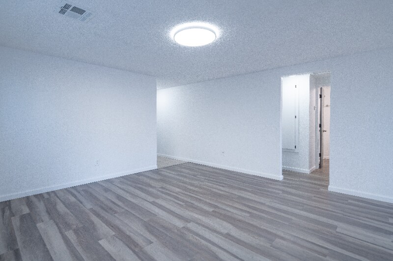 Building Photo - 8513 Wakefield Dr