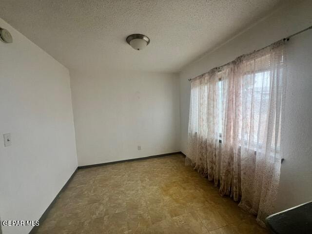 Building Photo - 1590 Hartsdale Dr