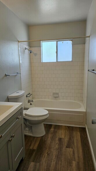Building Photo - 544 Chama St SE