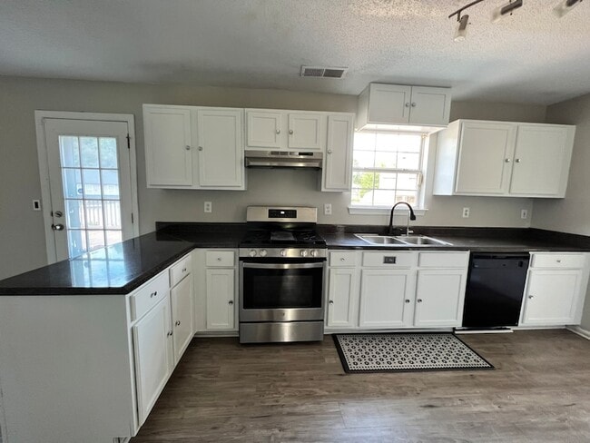 Building Photo - 448 Canoga Ct