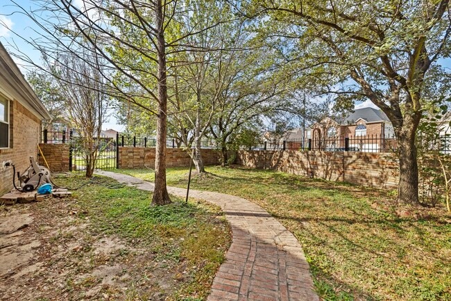 Building Photo - 11130 Camino Oaks Dr