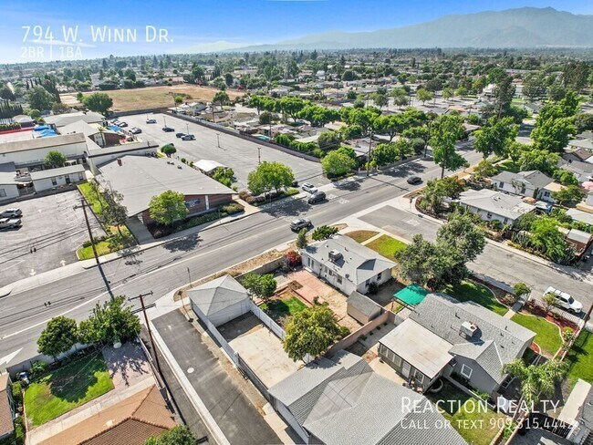 Building Photo - 794 W Winn Dr