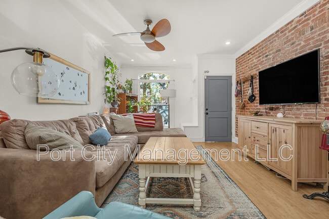 Building Photo - 210 S Bouldin St