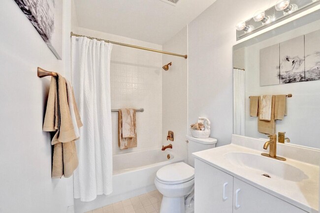 Building Photo - 7669 Springwater Pl