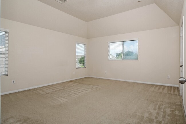 Building Photo - 9960 Hyacinth Way