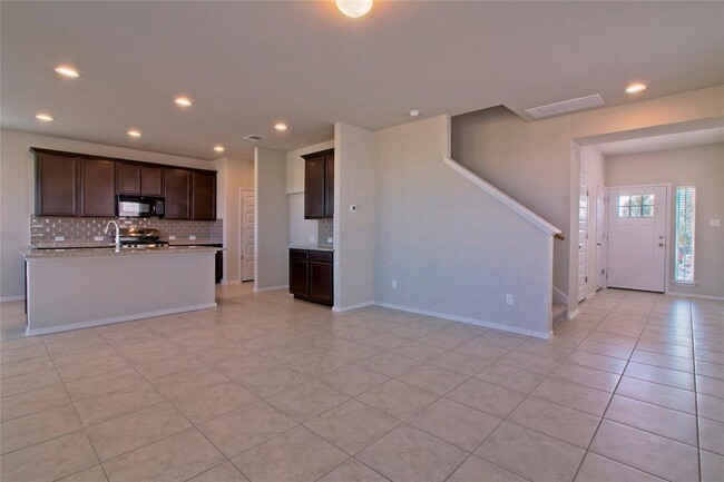 Building Photo - 6501 Wolf Pack Dr
