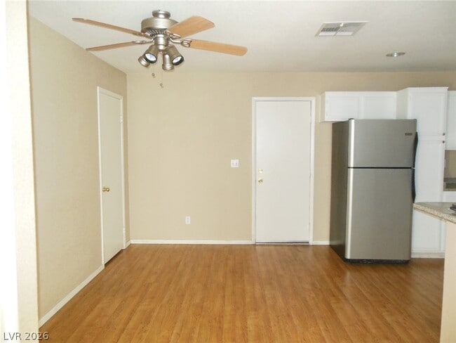 Building Photo - 5225 Wave Dancer Ln