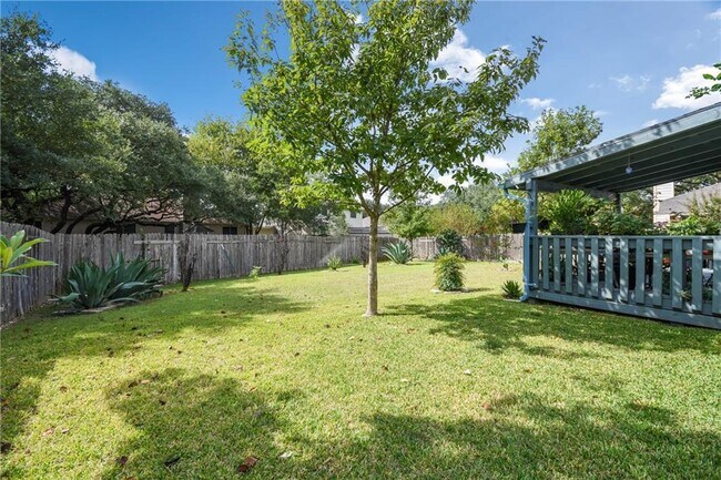 Building Photo - 1252 Lacey Oak Loop