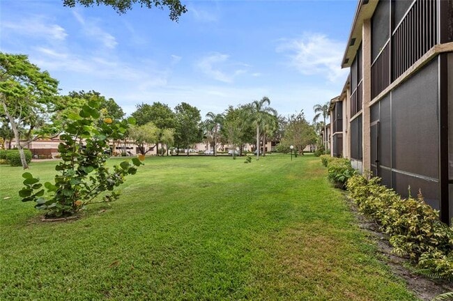 Building Photo - 2355 SW 15th St