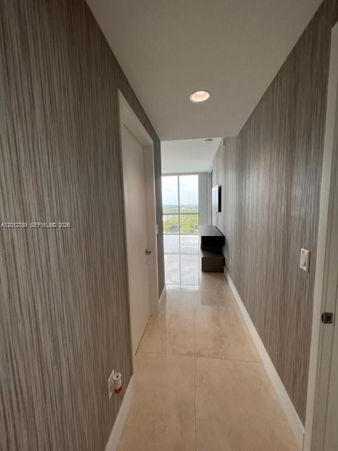 Building Photo - 17111 Biscayne Blvd
