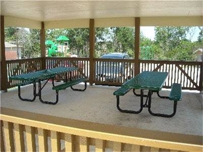 Building Photo - 806 N Rhomberg St