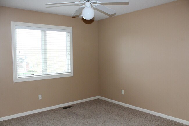 Building Photo - 1114 Pathfinder Cove