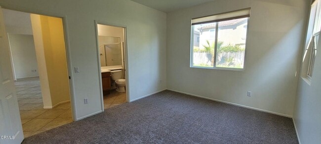 Building Photo - 822 Belleza Dr
