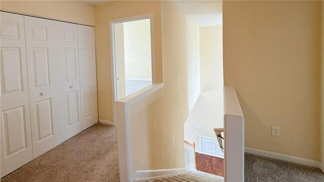 Building Photo - 3592 Gainesway Trace