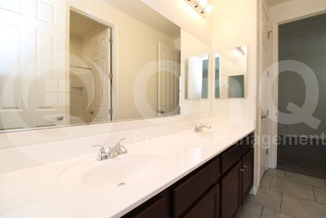 Building Photo - 16090 W Shaw Butte Dr