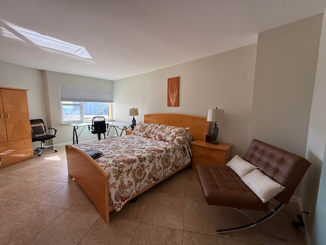 Building Photo - 1200 Hibiscus Ave