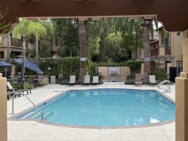 Building Photo - 2634 Dunstan Dr