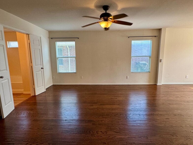 Building Photo - 13287 Fowler Dr