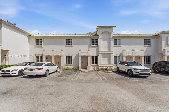 Building Photo - 15720 SW 92nd Ave